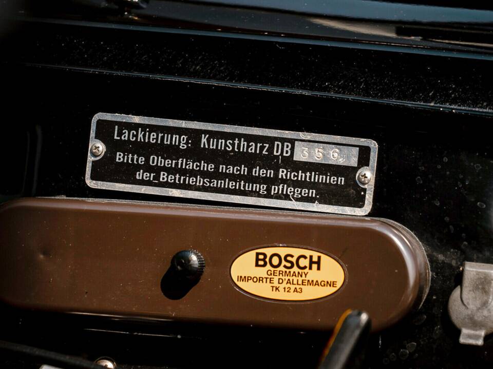 Image 38/42 of Mercedes-Benz 190 SL (1961)