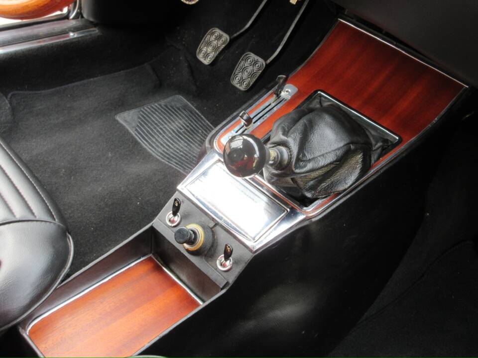 Image 11/30 of Alfa Romeo GTV 2000 (1972)