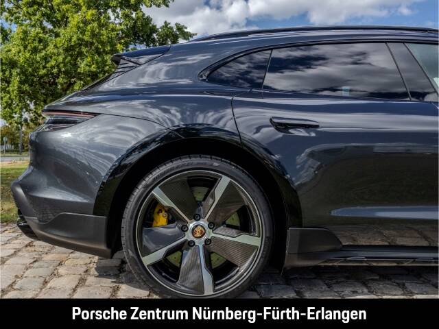 Obraz 14/49 pojazdu Porsche Taycan Turbo S Cross Turismo (2021)