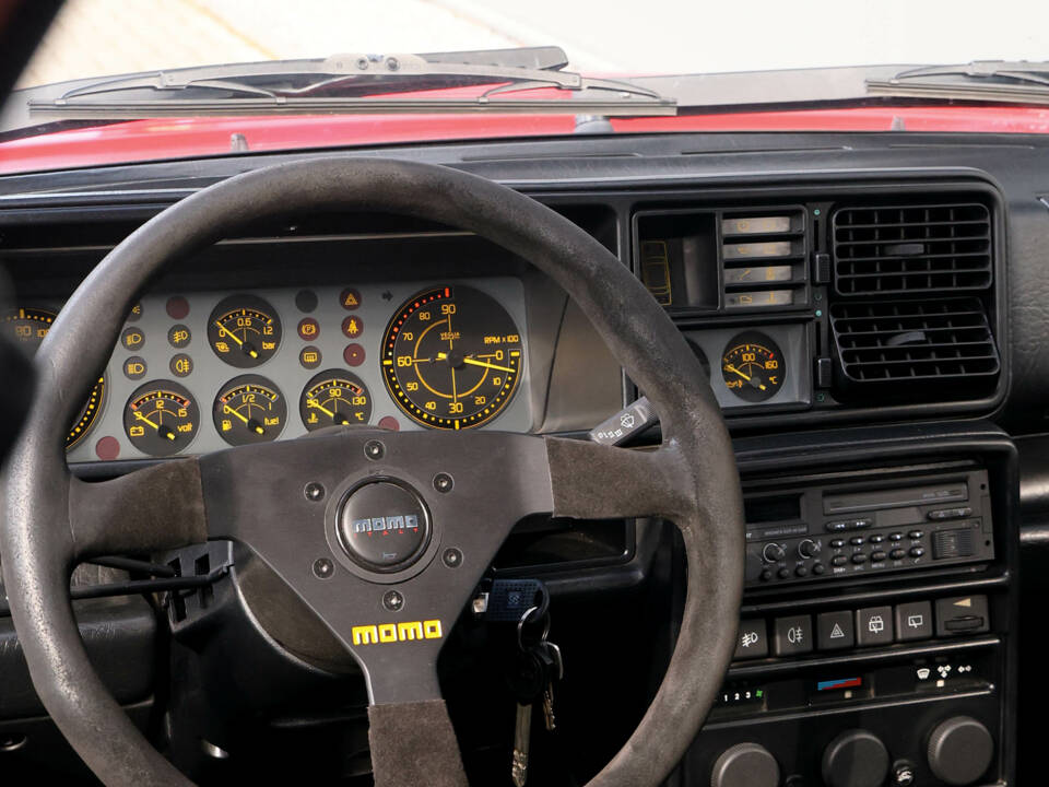 Afbeelding 53/58 van Lancia Delta HF Integrale Evoluzione I (1991)