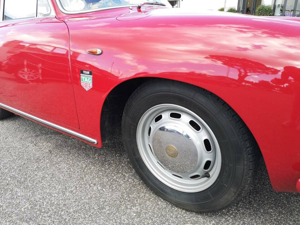 Image 45/63 of Porsche 356 C 1600 (1963)