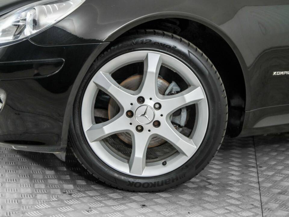 Immagine 4/50 di Mercedes-Benz SLK 200 Kompressor (2004)