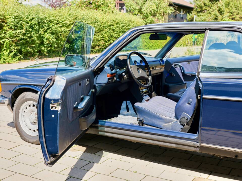Bild 7/99 von Mercedes-Benz 230 CE (1983)