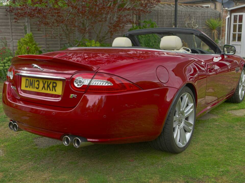 Image 11/50 of Jaguar XKR (2013)
