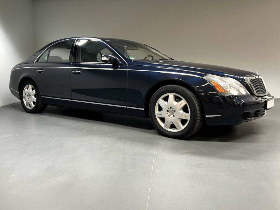 Image 2/15 of Maybach 57 (2004)