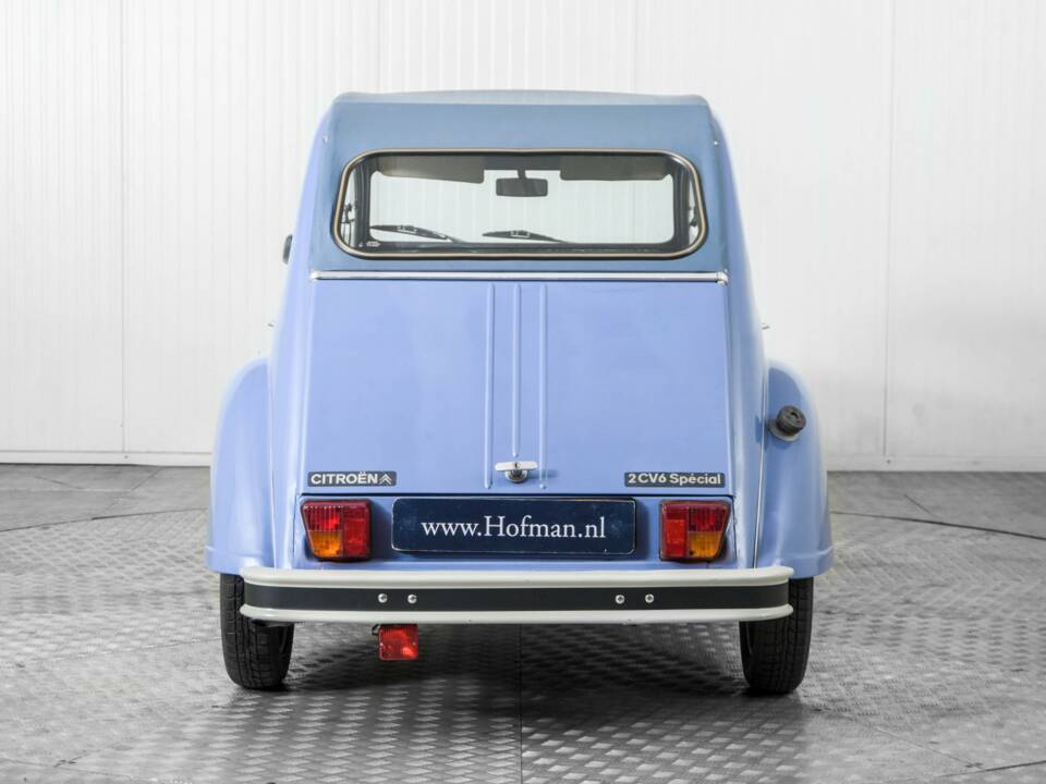 Image 13/50 of Citroën 2 CV 6 (1985)