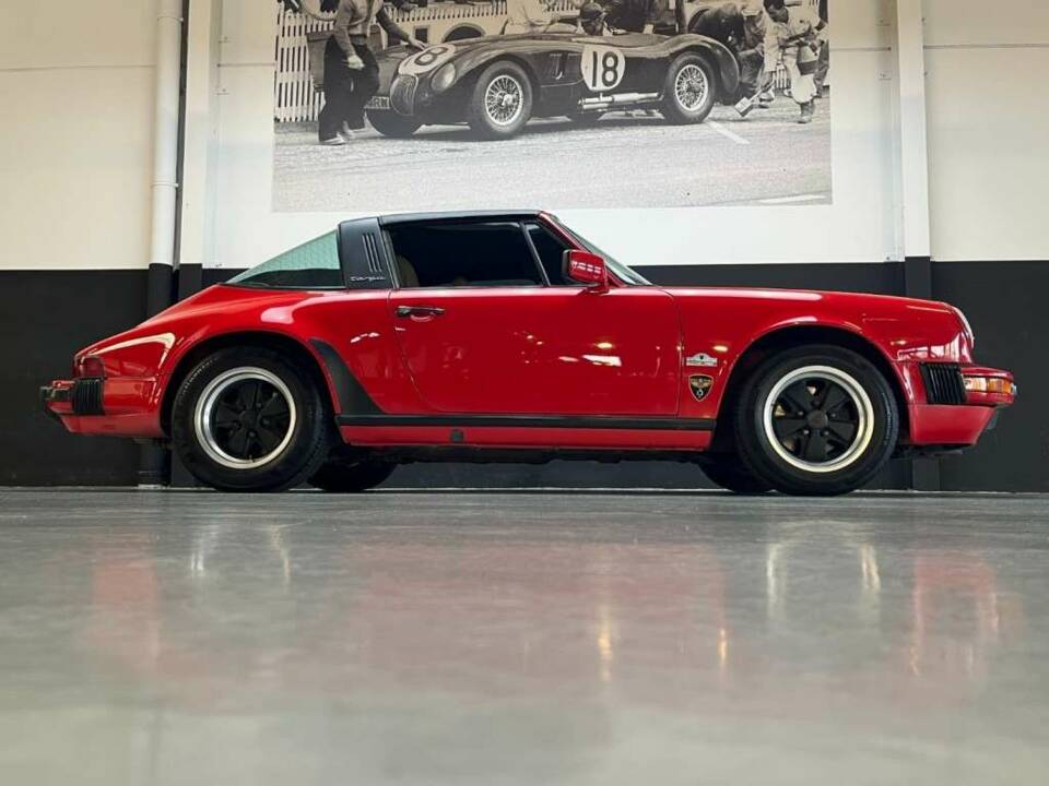 Image 35/50 of Porsche 911 Carrera 3.2 (1987)