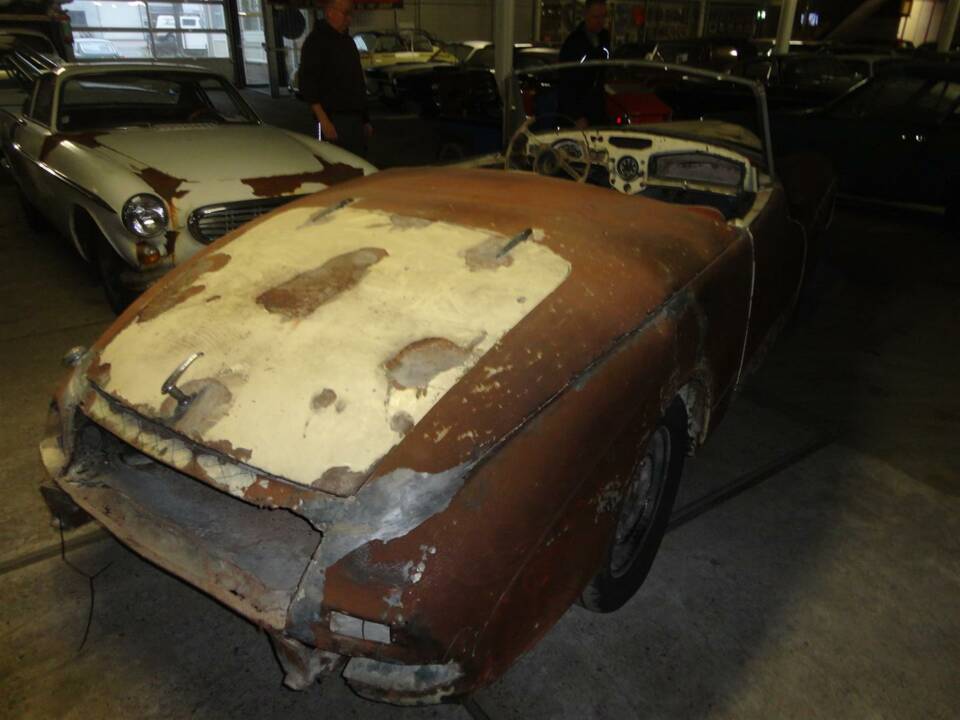 Image 2/11 of Sunbeam Alpine Mk I (1953)