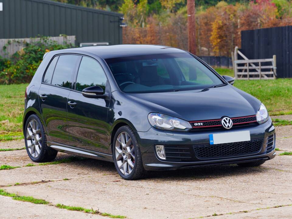 Image 1/50 of Volkswagen Golf VI GTI (2011)