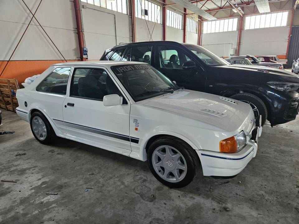 Afbeelding 4/14 van Ford Escort turbo RS (1988)