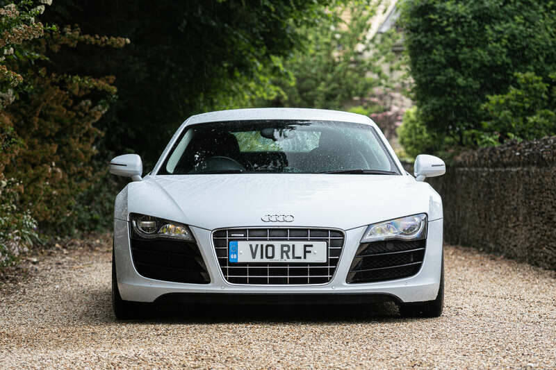 Image 6/38 of Audi R8 V10 (2010)