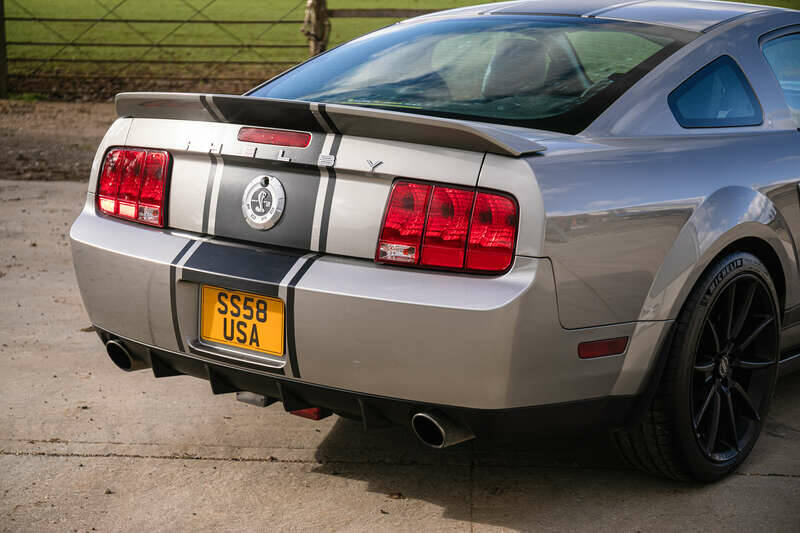 Image 8/38 of Ford Mustang Shelby GT 500 (2008)