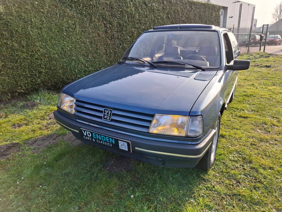 Image 7/27 de Peugeot 309 (1990)