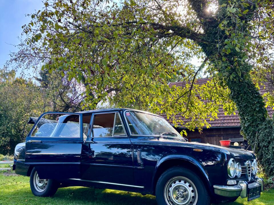 Bild 6/30 von Alfa Romeo Giulia 1.6 Super (1973)