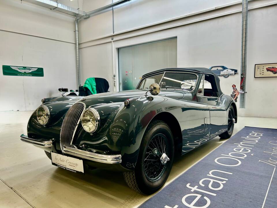 Imagen 9/27 de Jaguar XK 120 DHC (1953)
