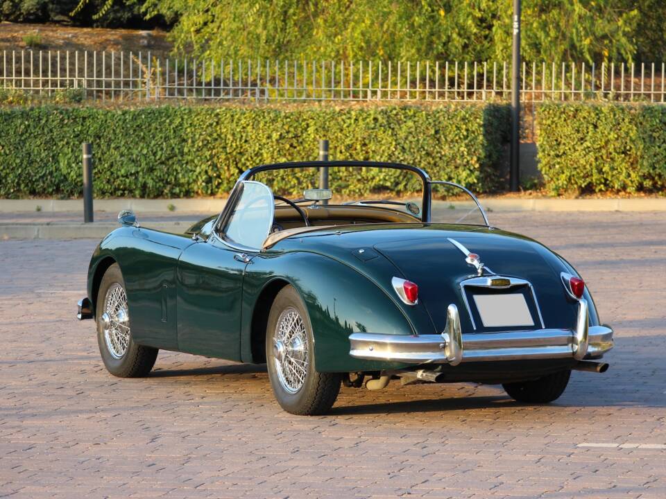 Image 5/15 of Jaguar XK 150 3.4 S OTS (1959)
