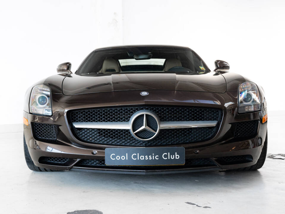 Afbeelding 3/46 van Mercedes-Benz SLS AMG Roadster (2012)