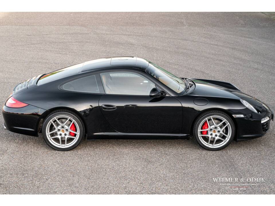 Image 5/26 of Porsche 911 Carrera (2010)