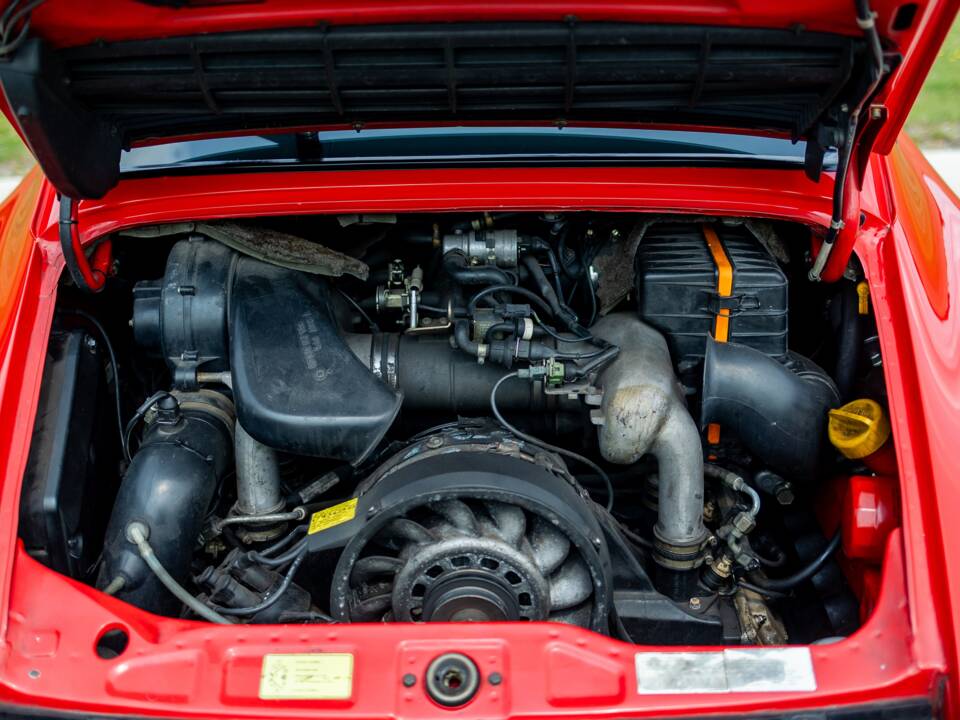 Image 5/45 de Porsche 911 Carrera RS (1990)