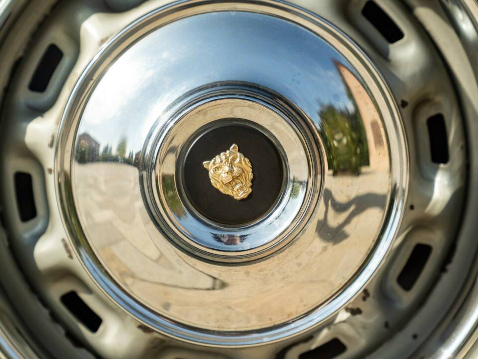 Bild 26/50 von Jaguar XJ 4.2 (1978)