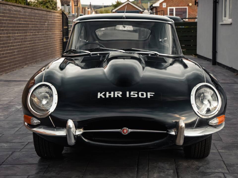 Imagen 6/42 de Jaguar E-Type (2+2) (1967)