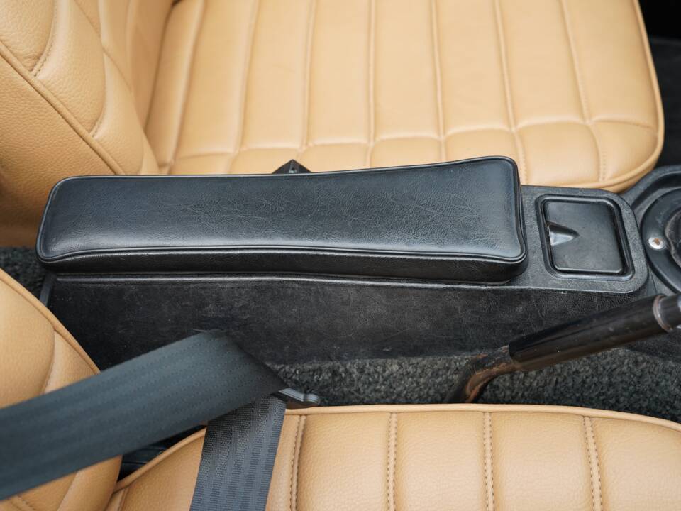 Image 70/100 of MG MGB (1978)