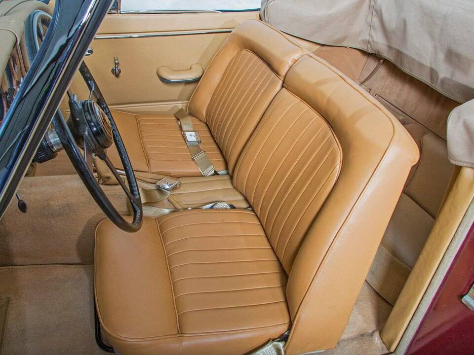 Imagen 14/20 de Jaguar XK 150 DHC (1959)
