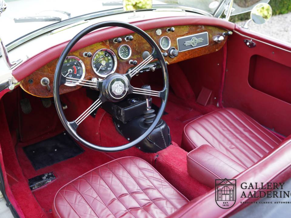 Immagine 3/50 di MG MGA 1500 (1958)