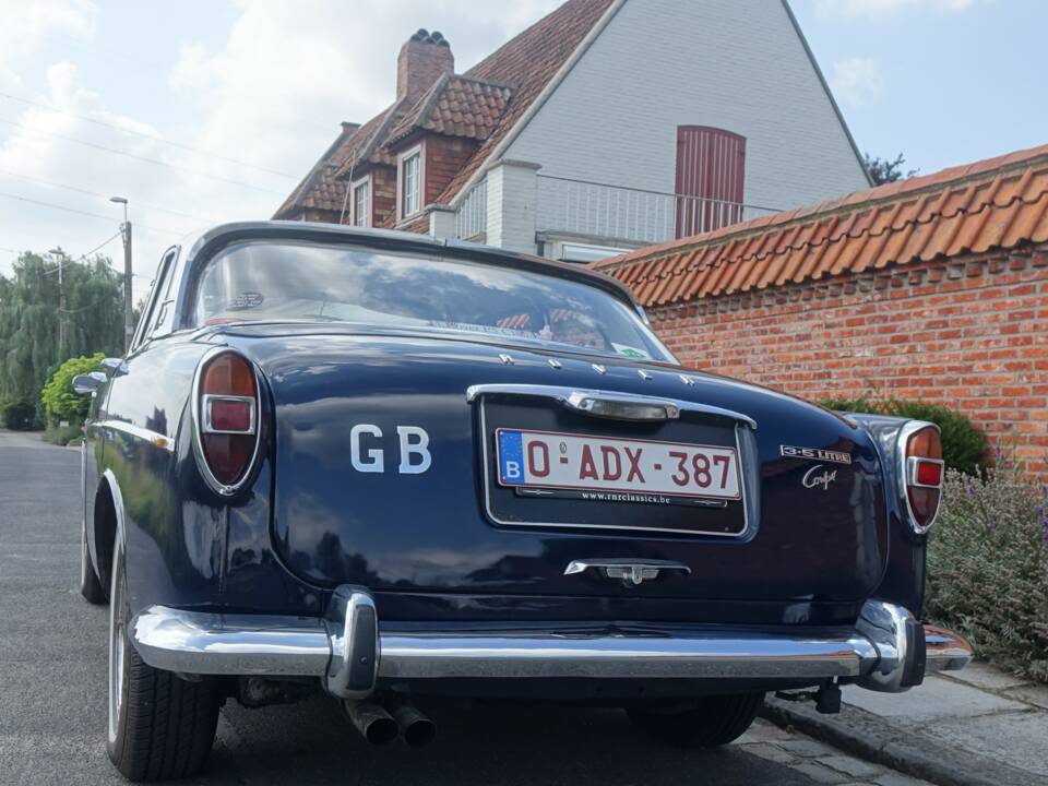 Image 7/28 of Rover 3.5 Litre Coupe (1973)