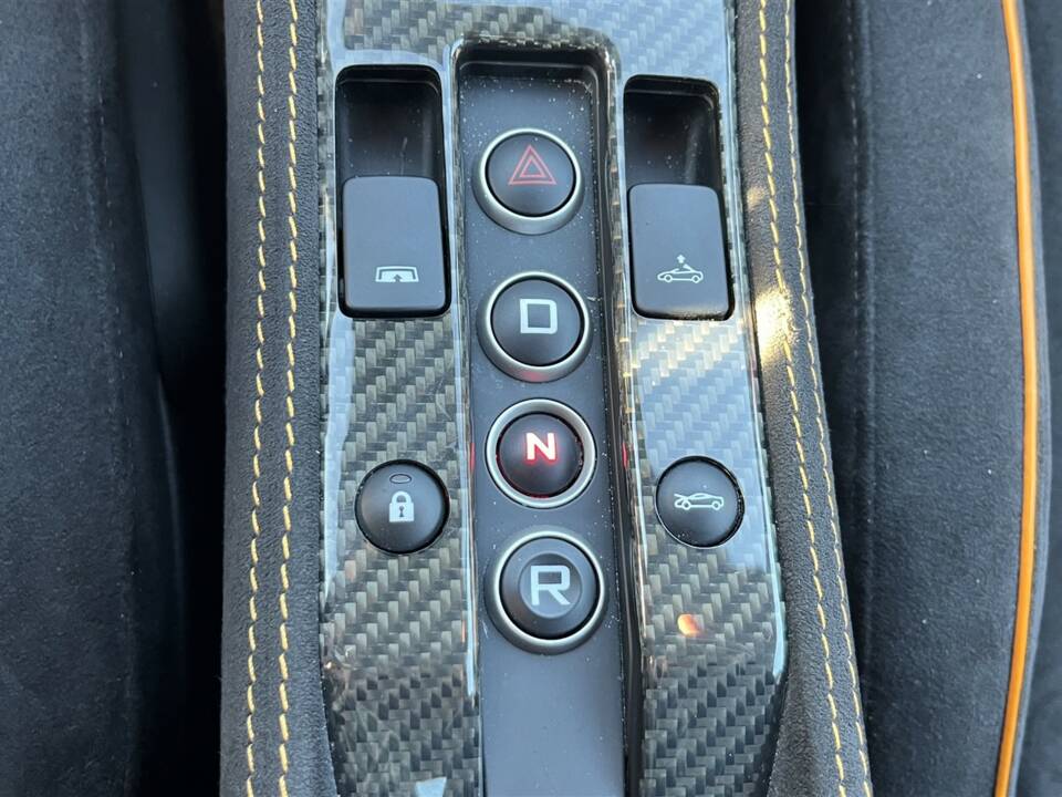 Bild 27/48 von McLaren 650S Spider (2014)