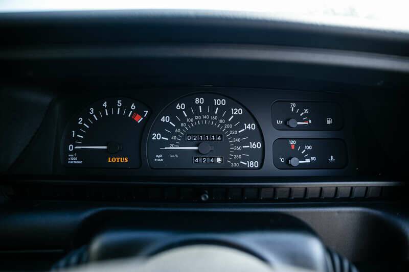 Image 19/37 de Vauxhall Lotus Carlton 3.6 (1993)