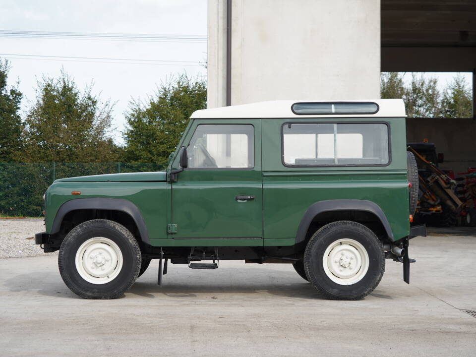 Image 3/12 of Land Rover Defender 90 Td5 (1999)