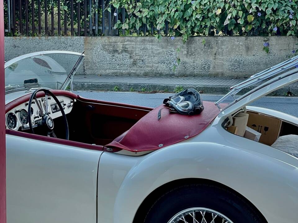 Image 13/18 de MG MGA 1600 (1961)