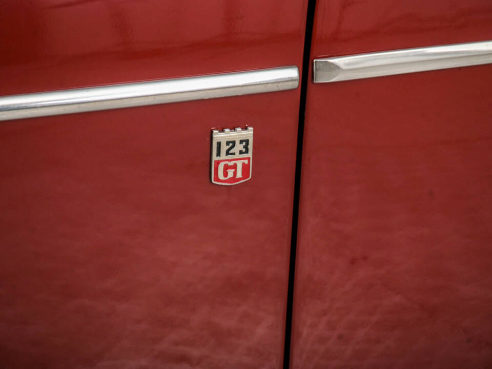 Image 31/50 of Volvo 1800 S (1965)