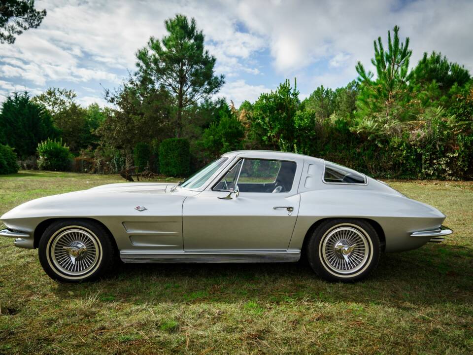 Imagen 5/10 de Chevrolet Corvette Sting Ray (1963)