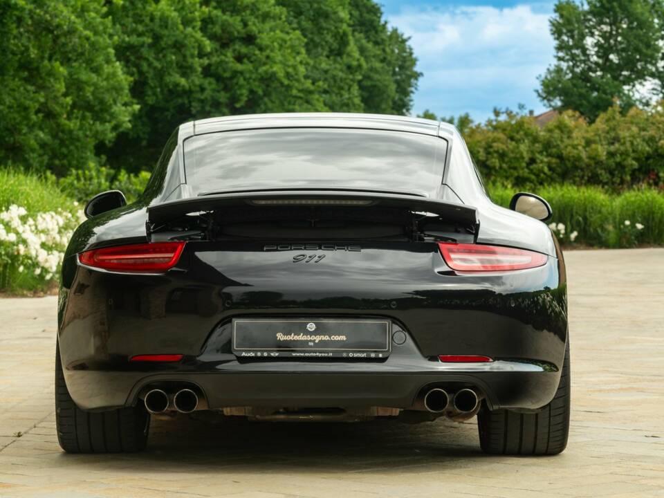 Image 8/50 of Porsche 911 Carrera S (2013)