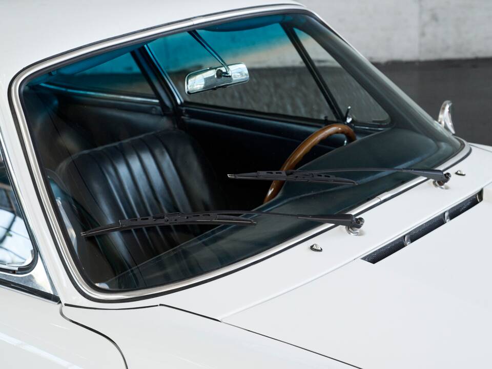 Immagine 27/50 di Porsche 912 (1966)
