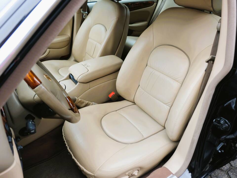 Image 16/60 de Daimler Super V8 (2000)