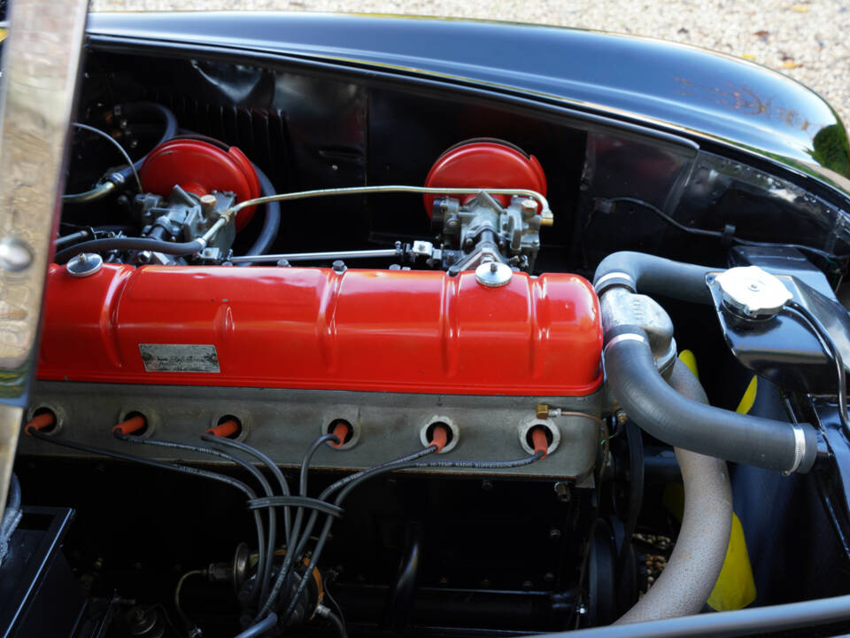 Image 21/50 of Nash-Healey Roadster (1953)
