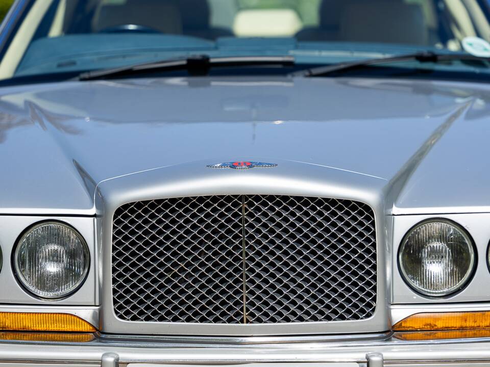 Image 16/50 of Bentley Continental R (1997)