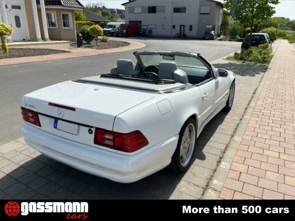 Immagine 5/11 di Mercedes-Benz SL 500 (2000)