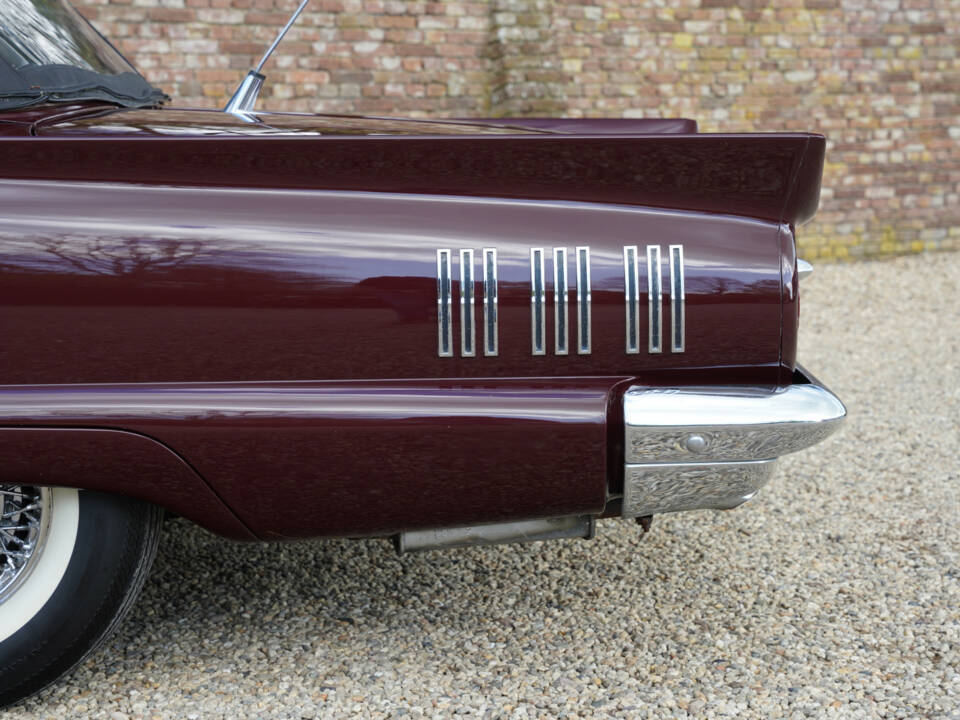 Immagine 34/50 di Ford Thunderbird (1960)