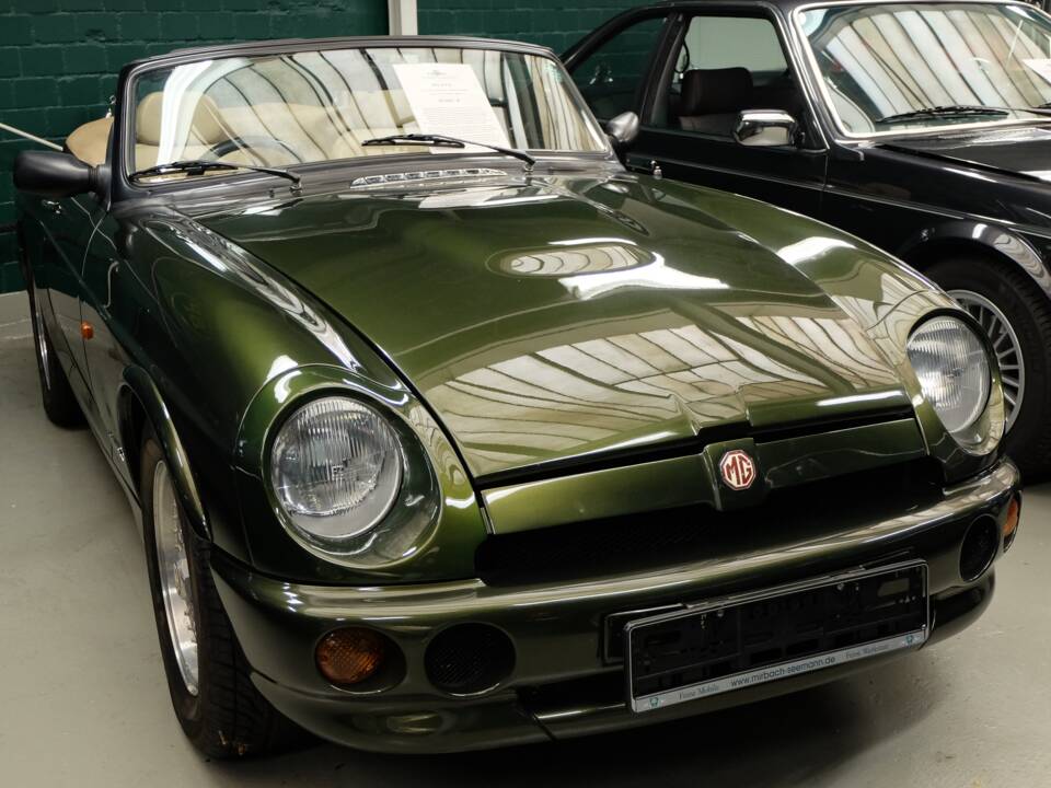 Bild 12/25 von MG RV8 (1995)