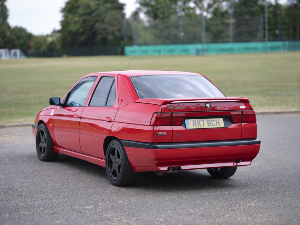 Imagen 15/50 de Alfa Romeo 155 2.5 TD (1998)