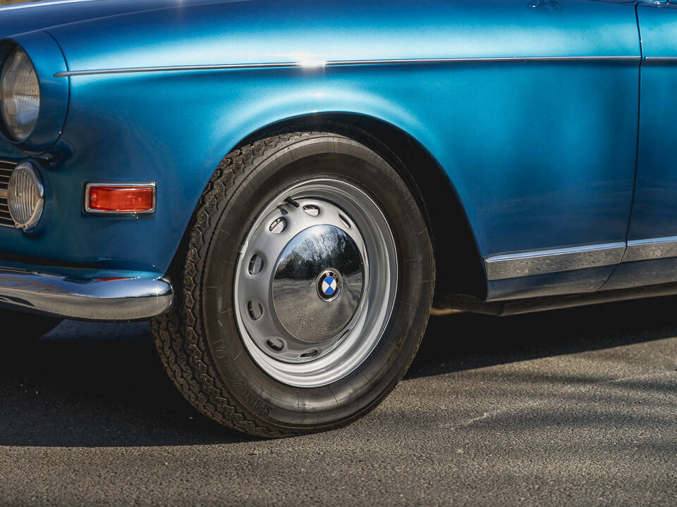 Image 36/45 de BMW 503 (1958)