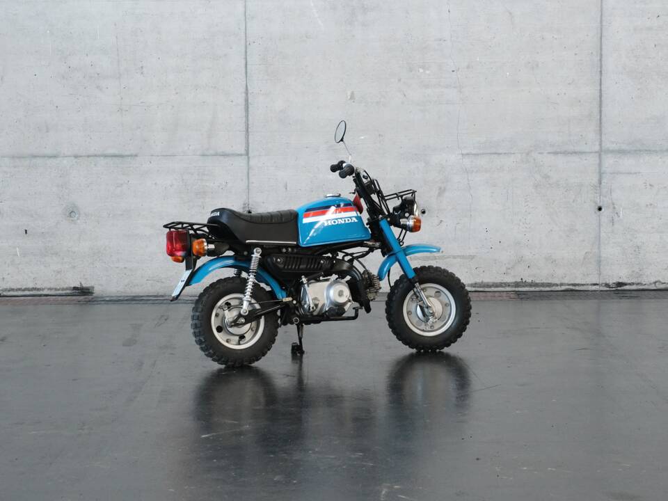 Bild 4/18 von Honda Z 50 Monkey (1984)