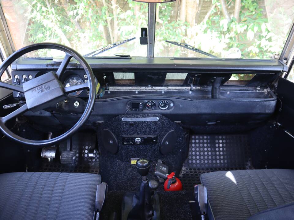 Afbeelding 39/56 van Land Rover 109 (1975)