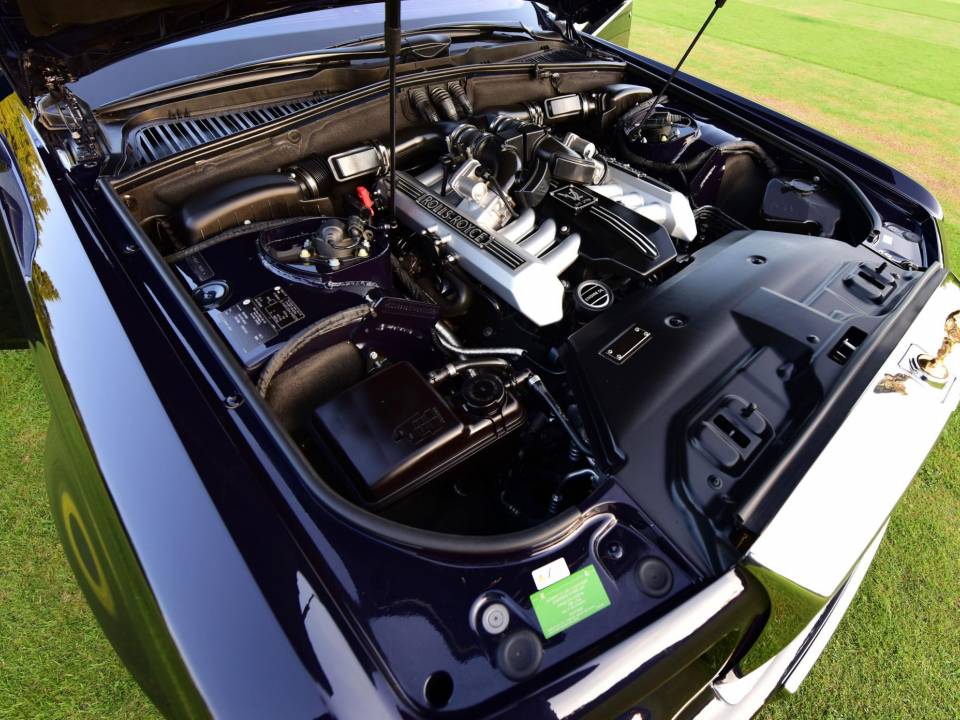 Afbeelding 50/50 van Rolls-Royce Phantom VII (2010)