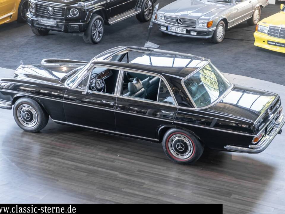 Image 9/15 of Mercedes-Benz 300 SEL 6.3 (1972)