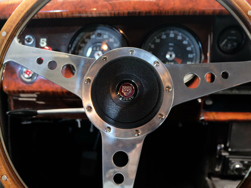 Bild 16/41 von Jaguar Mk II 3.8 (1962)
